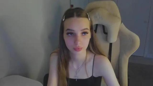 Image 10 of abby__angels Stream on Chaturbate on 18 months ago