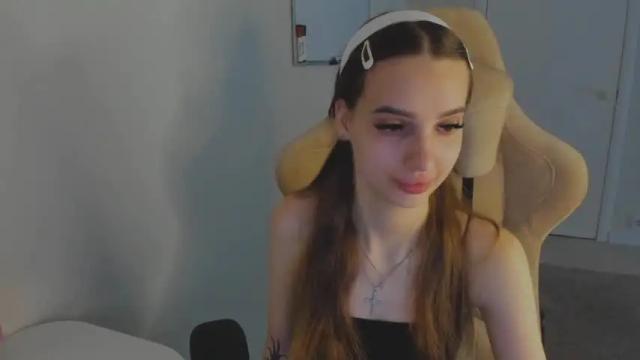 Image 10 of abby__angels Stream on Chaturbate on 18 months ago