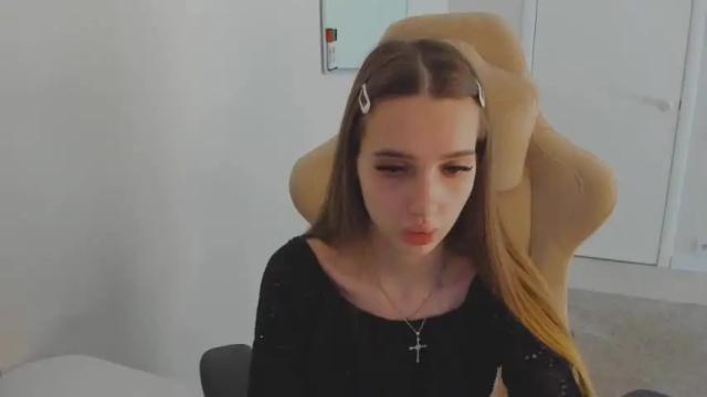 Image 2 of abby__angels Stream on Chaturbate on 18 months ago