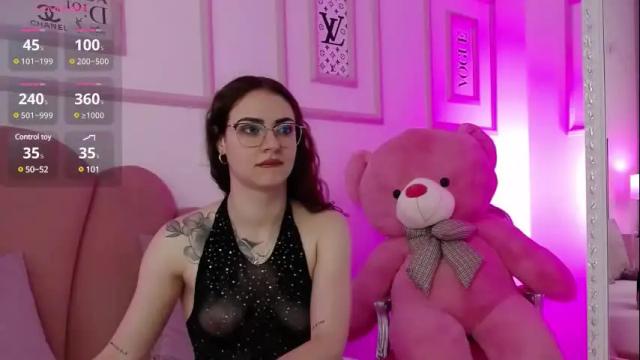 Image 3 of abby__white Stream on Chaturbate on 1 month ago