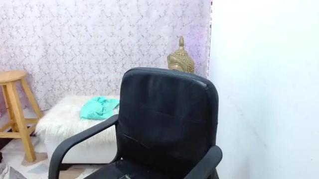 Image 11 of abby_garciia Stream on Chaturbate on 16 months ago