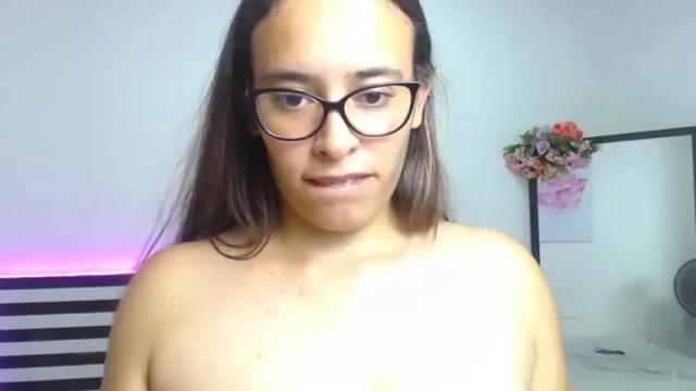 Image 12 of abby_garciia Stream on Chaturbate on 16 months ago