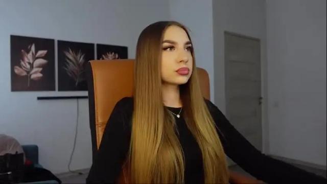 Image 2 of abby_laker Stream on Chaturbate on 1 month ago