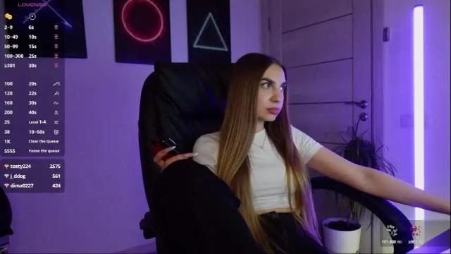 Image 2 of abby_laker Stream on Chaturbate on 28 days ago