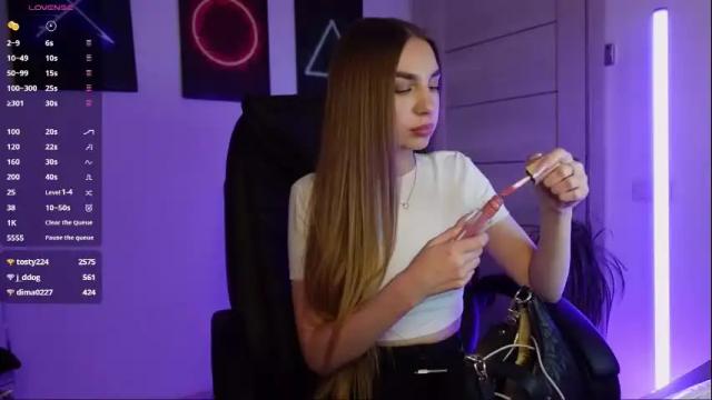 Image 3 of abby_laker Stream on Chaturbate on 28 days ago