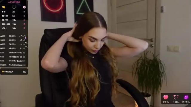 Image 3 of abby_laker Stream on Chaturbate on 27 days ago