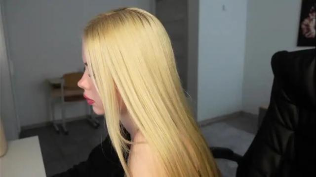 Image 2 of abby_laker Stream on Chaturbate on 10 days ago