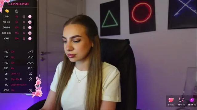 Image 4 of abby_laker Stream on Chaturbate on 6 days ago