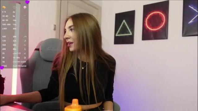 Image 7 of abby_laker Stream on Chaturbate on 2 months ago