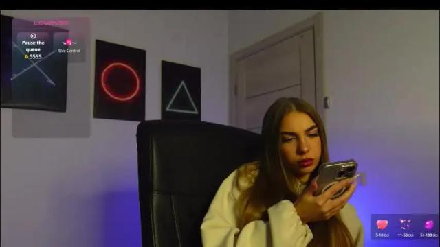 Image 12 of abby_laker Stream on Chaturbate on 20 days ago