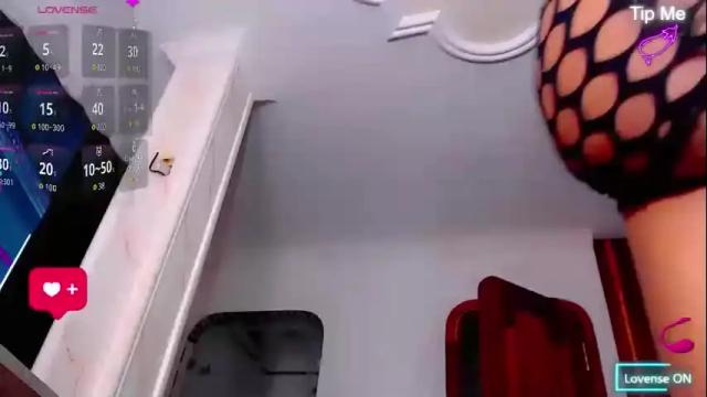 Image 8 of abby_moss Stream on Chaturbate on 2 months ago