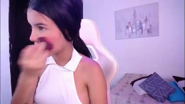 Image 3 of abby_tgn Stream on Chaturbate on 1 month ago