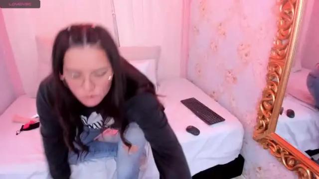 Image 11 of abby_thompsonn_ Stream on Chaturbate on 21 months ago
