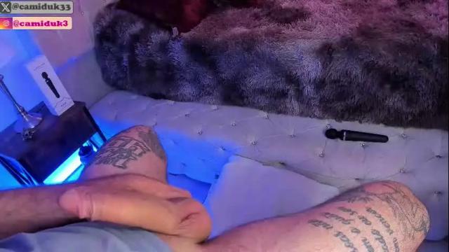 Image 7 of abbyandchris1 Stream on Chaturbate on 1 month ago