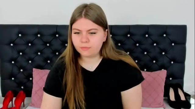 Image 3 of abbybigboobs Stream on Chaturbate on 9 days ago
