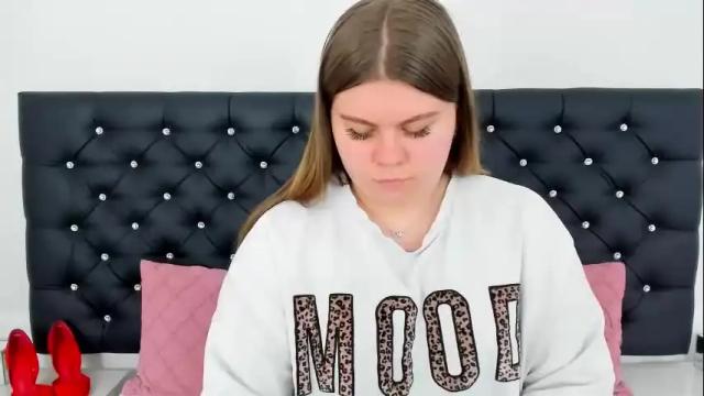 Image 10 of abbybigboobs Stream on Chaturbate on 7 days ago