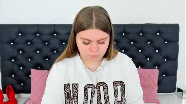 Image 2 of abbybigboobs Stream on Chaturbate on 7 days ago