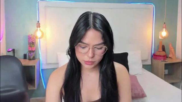 Image 2 of abbydixon1 Stream on Chaturbate on 1 month ago