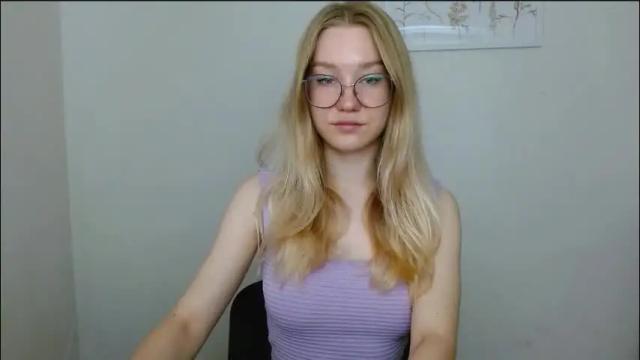 Image 4 of abbymoore__ Stream on Chaturbate on 3 months ago