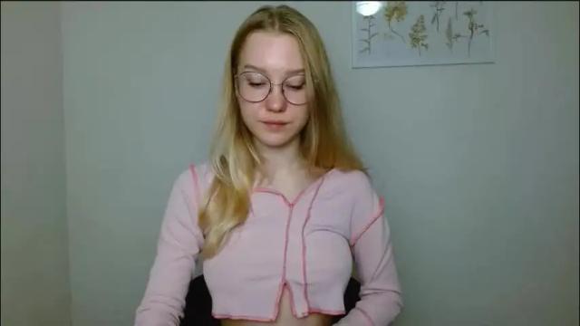 Image 11 of abbymoore__ Stream on Chaturbate on 3 months ago