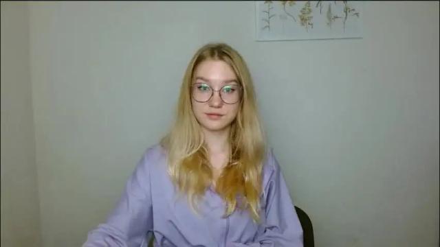 Image 11 of abbymoore__ Stream on Chaturbate on 2 months ago