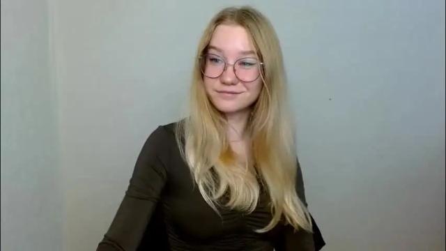 Image 6 of abbymoore__ Stream on Chaturbate on 1 month ago