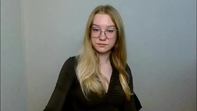 Image 8 of abbymoore__ Stream on Chaturbate on 1 month ago