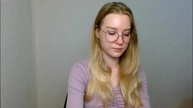 Image 12 of abbymoore__ Stream on Chaturbate on 1 month ago