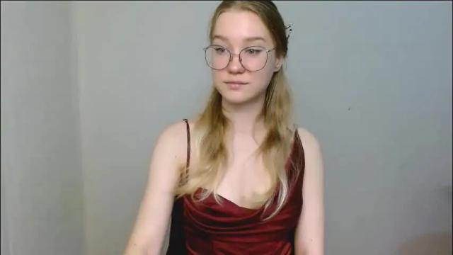 Image 6 of abbymoore__ Stream on Chaturbate on 15 days ago