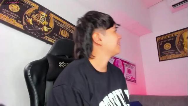 Image 11 of abbysmiitth_ Stream on Chaturbate on 26 days ago