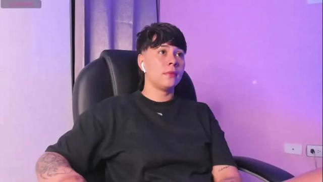 Image 10 of abbysmiitth_ Stream on Chaturbate on 19 days ago