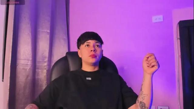Image 3 of abbysmiitth_ Stream on Chaturbate on 19 days ago