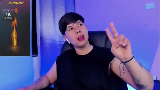 Image 8 of abbysmiitth_ Stream on Chaturbate on 15 days ago
