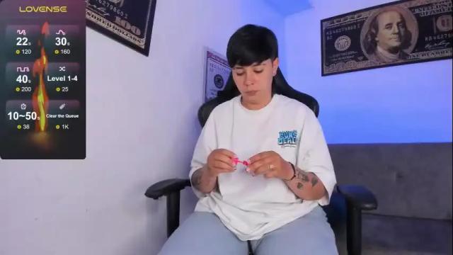 Image 2 of abbysmiitth_ Stream on Chaturbate on 12 days ago