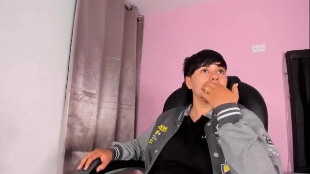 Image 12 of abbysmiitth_ Stream on Chaturbate on 1 month ago