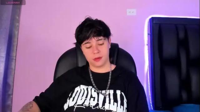 Image 7 of abbysmiitth_ Stream on Chaturbate on 1 month ago
