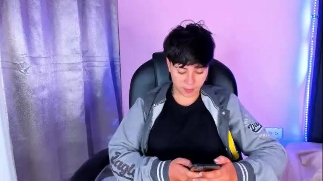 Image 3 of abbysmiitth_ Stream on Chaturbate on 1 month ago