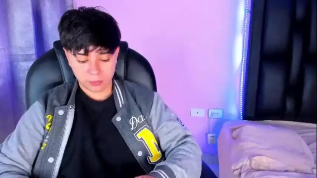 Image 8 of abbysmiitth_ Stream on Chaturbate on 1 month ago