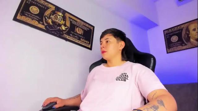 Image 6 of abbysmiitth_ Stream on Chaturbate on 24 days ago