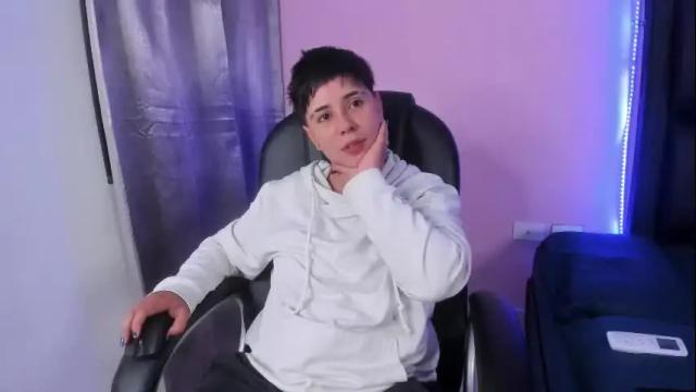 Image 2 of abbysmiitth_ Stream on Chaturbate on 17 days ago