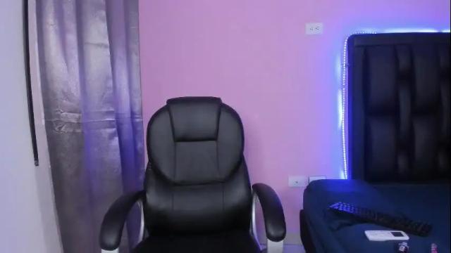 Image 7 of abbysmiitth_ Stream on Chaturbate on 17 days ago