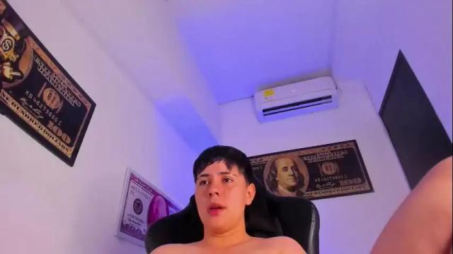 Image 2 of abbysmiitth_ Stream on Chaturbate on 9 days ago