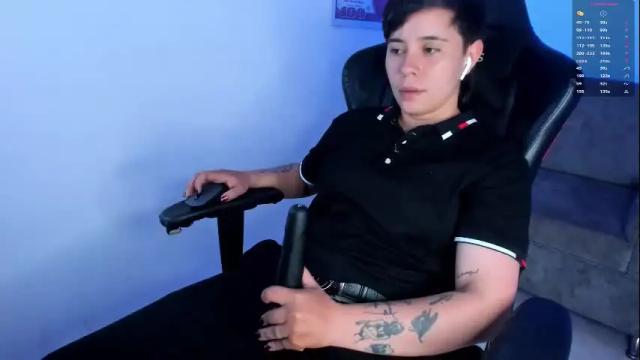 Image 7 of abbysmiitth_ Stream on Chaturbate on 2 months ago