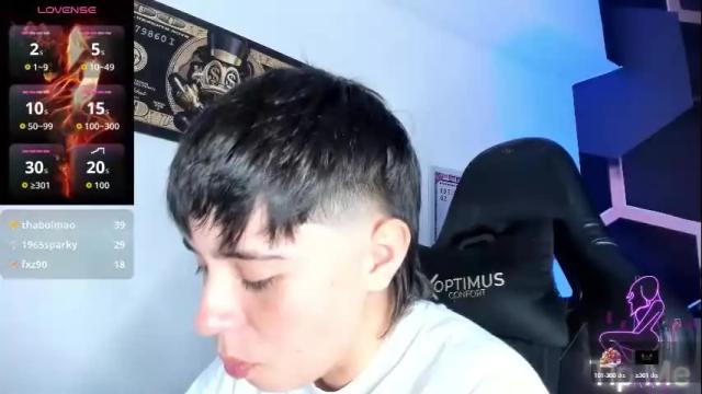 Image 2 of abbysmiitth_ Stream on Chaturbate on 2 months ago