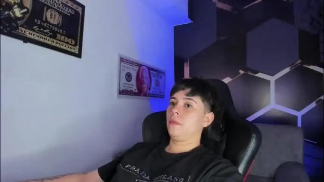Image 4 of abbysmiitth_ Stream on Chaturbate on 1 month ago