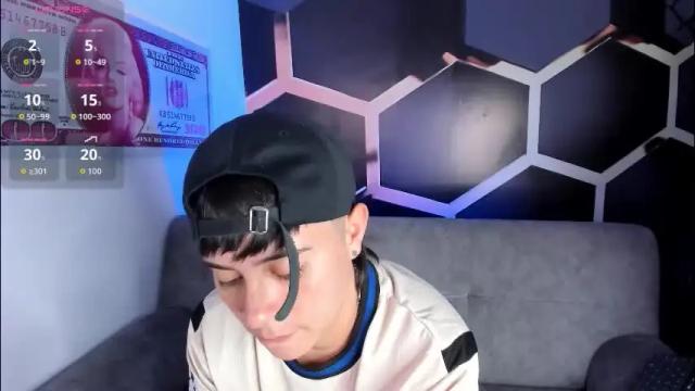 Image 2 of abbysmiitth_ Stream on Chaturbate on 1 month ago