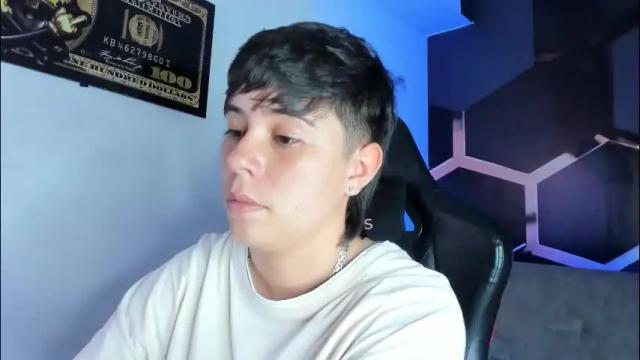 Image 3 of abbysmiitth_ Stream on Chaturbate on 1 month ago