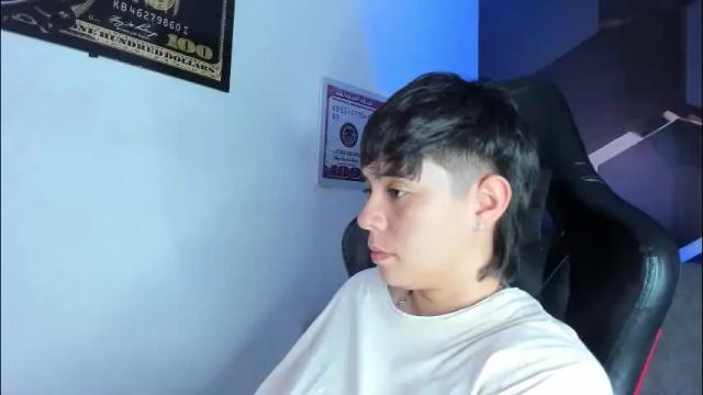 Image 8 of abbysmiitth_ Stream on Chaturbate on 1 month ago