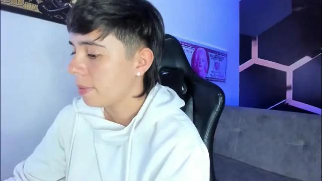 Image 11 of abbysmiitth_ Stream on Chaturbate on 1 month ago