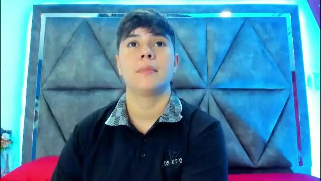 Image 7 of abbysmiitth_ Stream on Chaturbate on 15 days ago